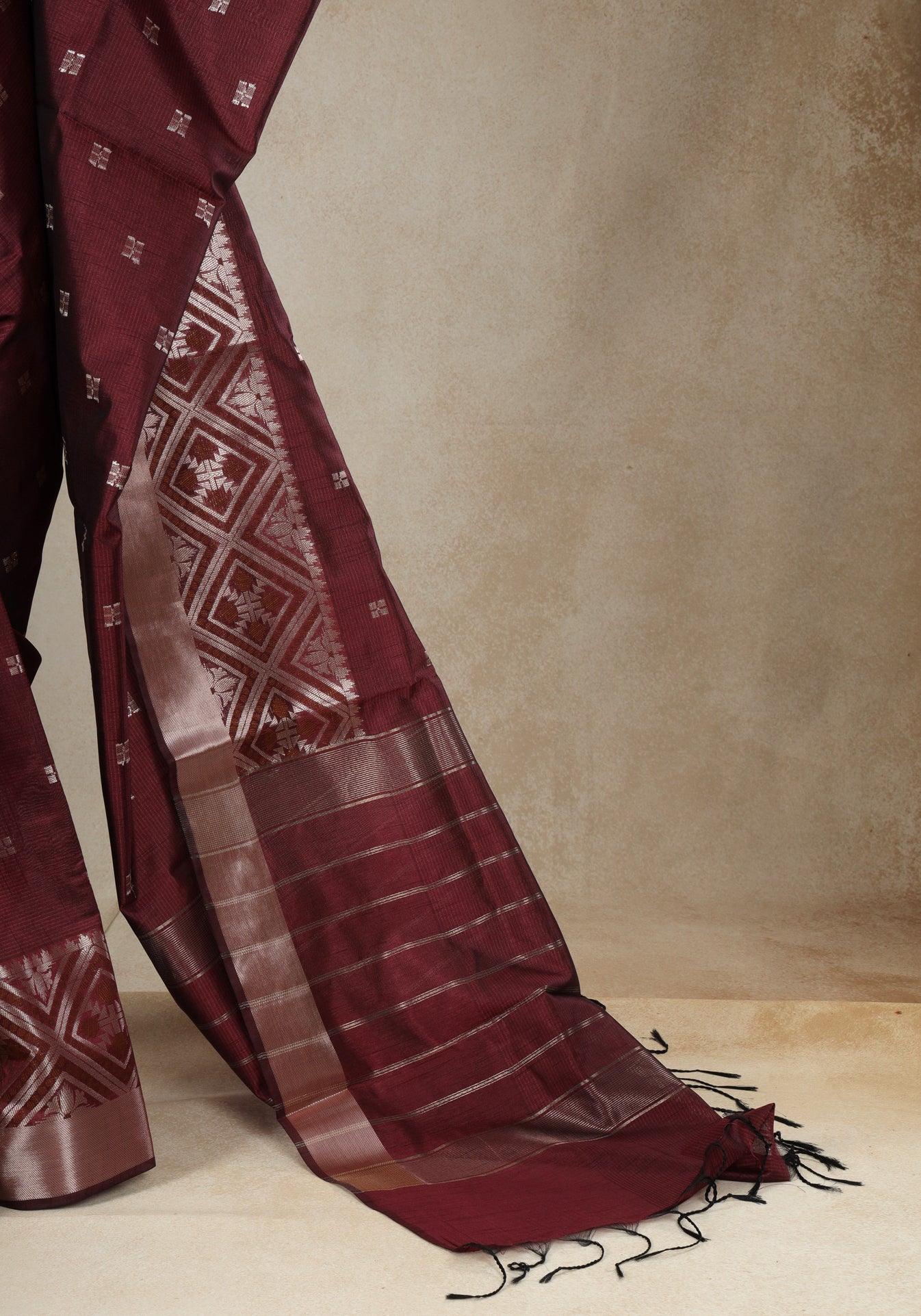 Maroon Silver Geometric Border Art Silk Saree - ATS-1-1001 image 5