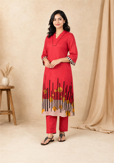 Red Cotton Floral Border Kurta Pant Set - Ashoka Threads - K2-D4-26-RED - view 2