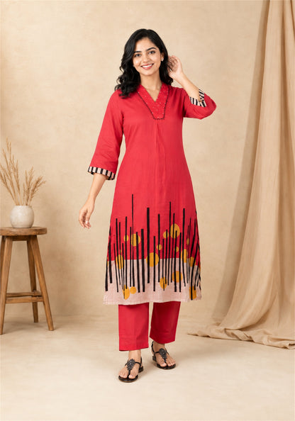 Red Cotton Floral Border Kurta Pant Set - Ashoka Threads - K2-D4-26-RED - view 4