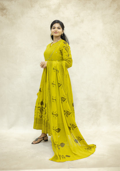 Ivory & Mustard Yellow Floral Kurta Pant Set with Dupatta - Ivory Mustard Yellow