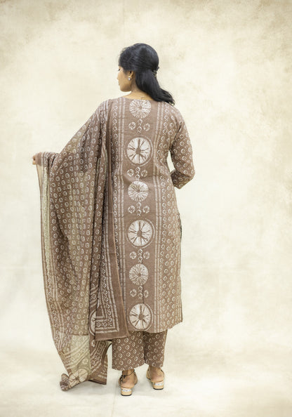 Dark Brown Ethnic Printed Kurta Pant Set with Dupatta - Dark Brown - view 5