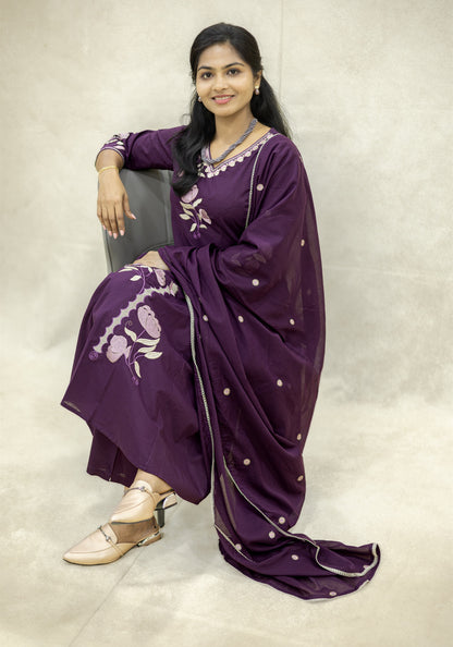 Purple Floral Kurta Pant Set with Dupatta - Purple