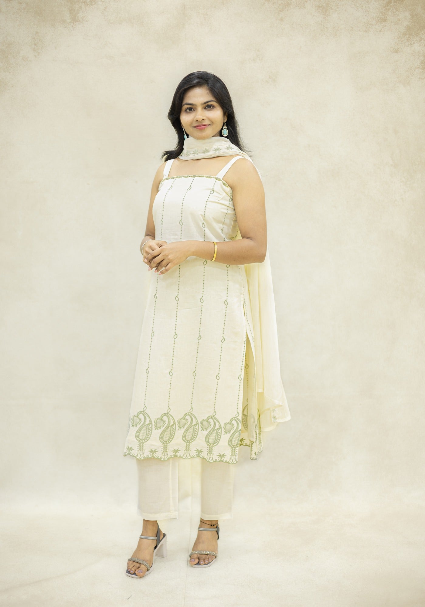 Ivory Cream Sage Motif Kurta Pant Set with Dupatta - Ivory Cream Sage - view 4
