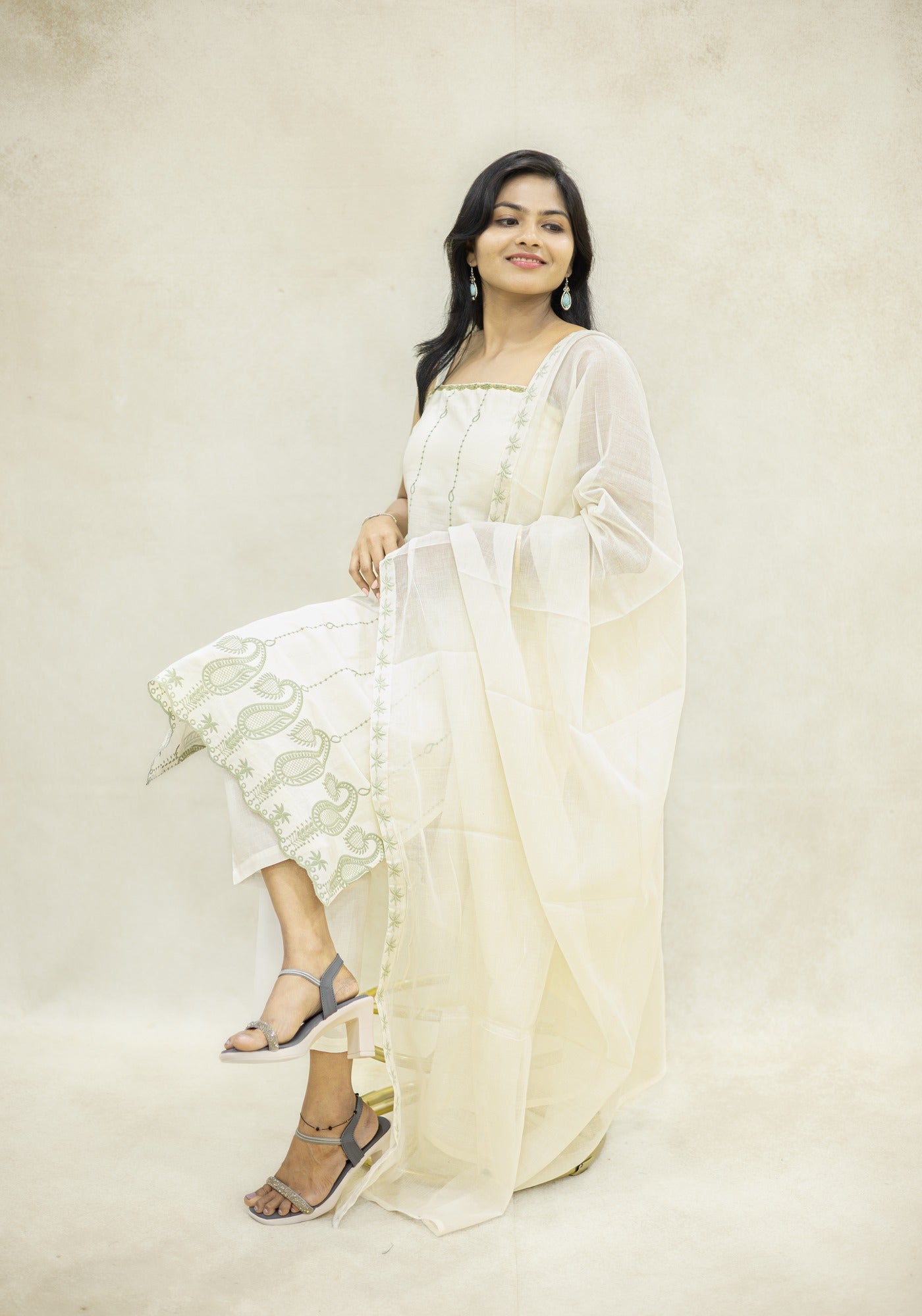 Ivory Cream Sage Motif Kurta Pant Set with Dupatta - Ivory Cream Sage - view 6