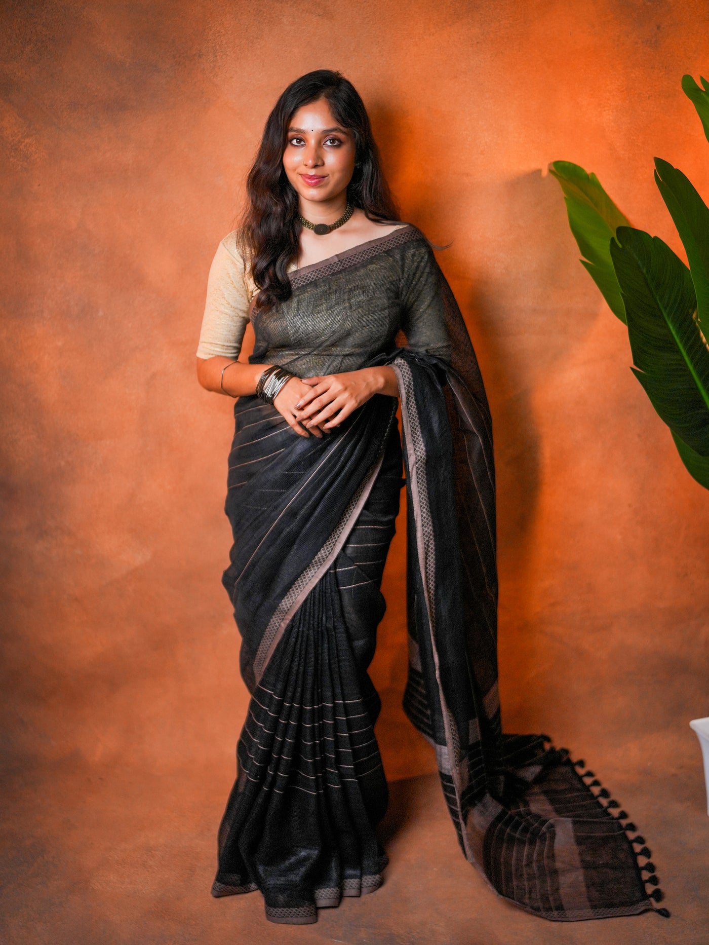 Linen Cotton Saree Classic Black Grey Border - LCS-1-6002 - view 3
