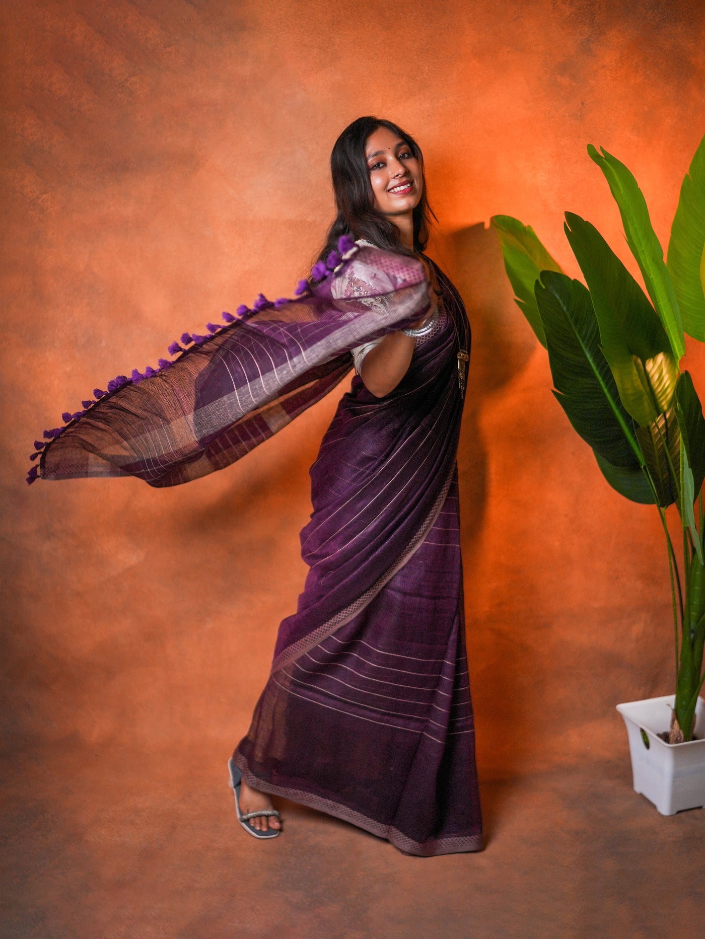 Linen Cotton Saree Purple Mustard Line Motifs - LCS-1-6005 - view 3