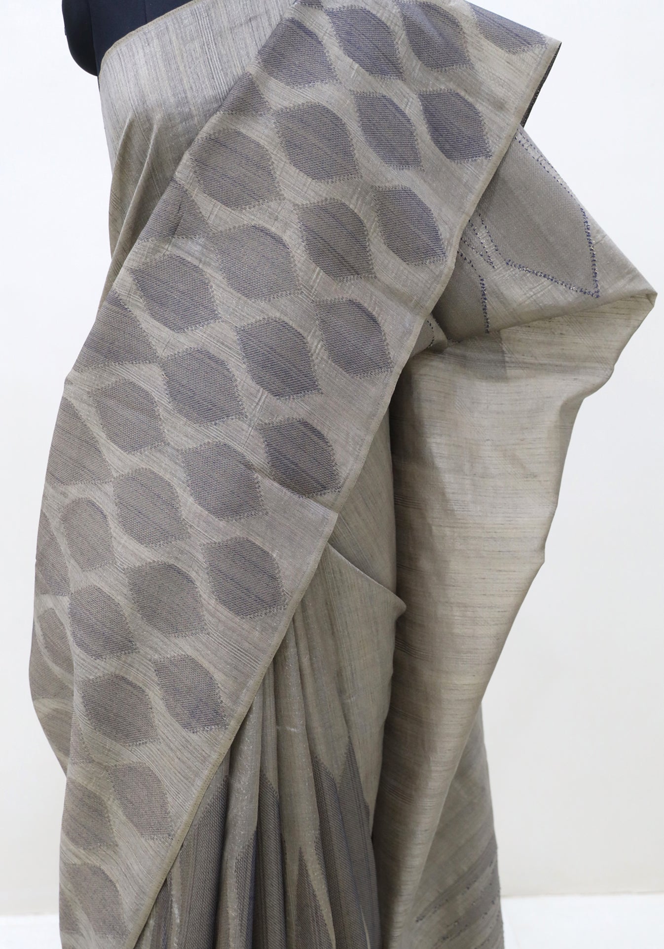 Dhupian Thread Silk Saree Stone Grey Silver Round Motif