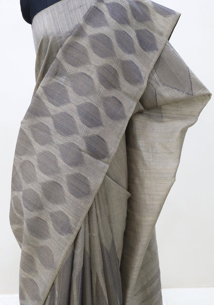Dhupian Thread Silk Saree Stone Grey Silver Round Motif
