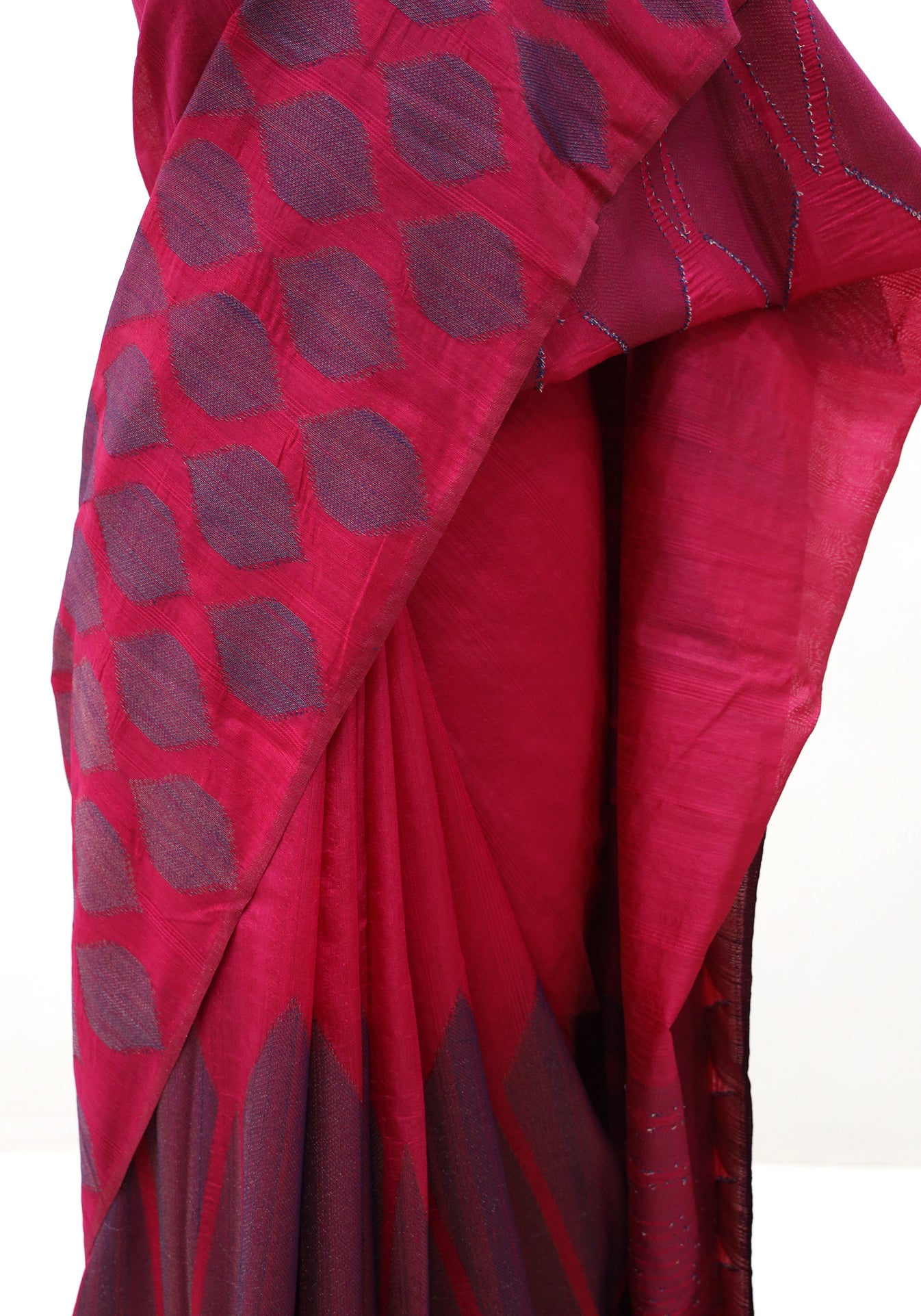 Dhupian Thread Silk Saree Ruby Red Grey Round Motif