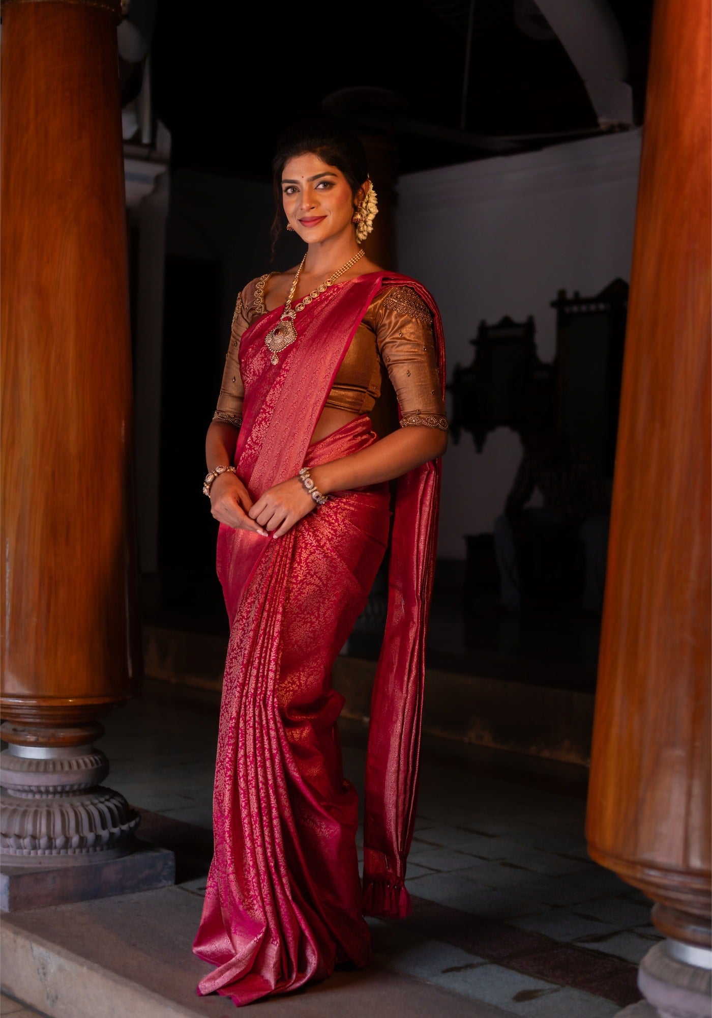 Premium Bridal Saree - Red and Gold - VIA-1-2601 - view 12