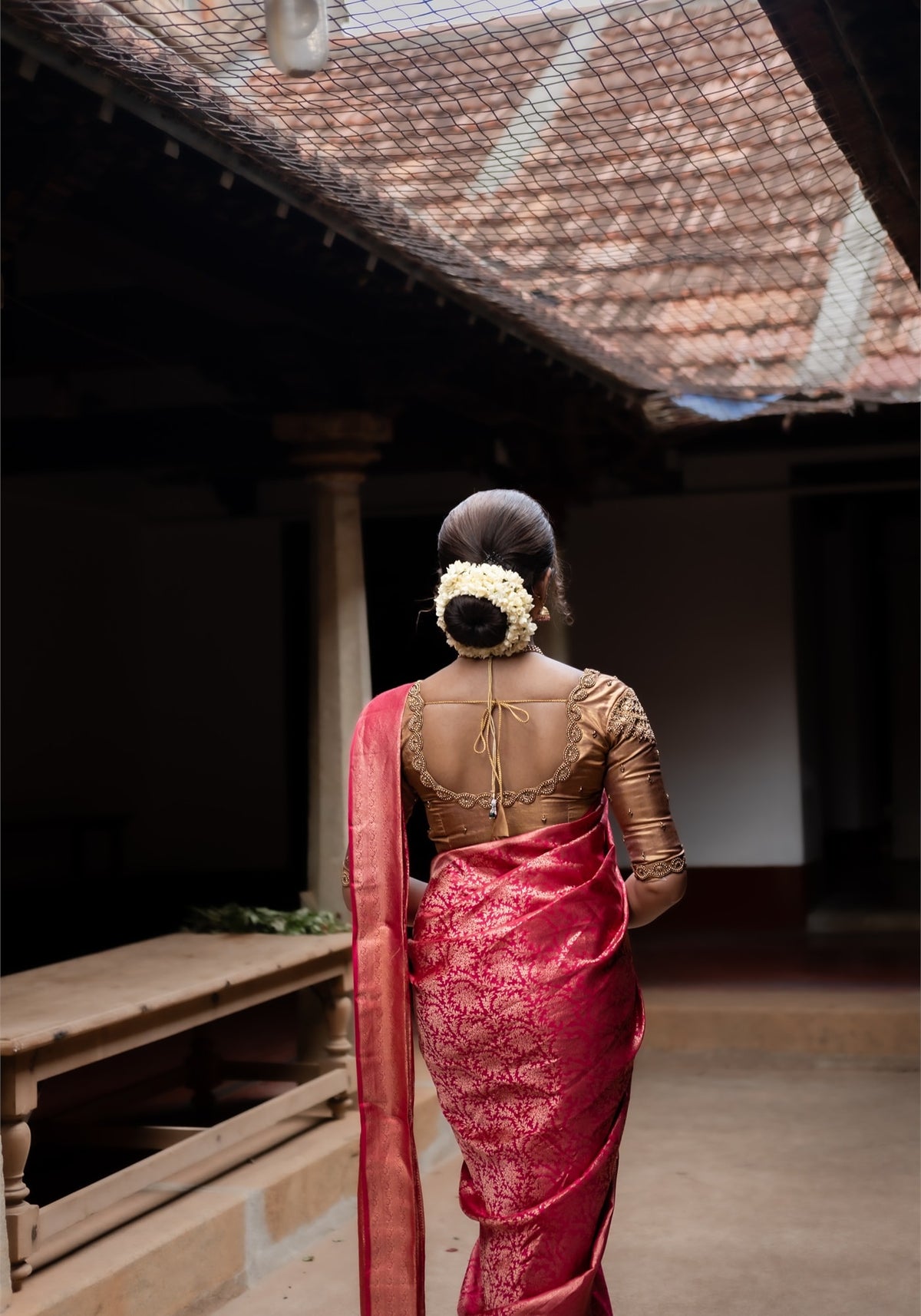 Premium Bridal Saree - Red and Gold - VIA-1-2601 - view 9