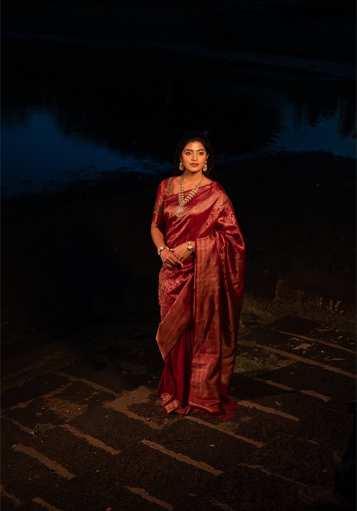 Premium Bridal Saree - Red and Gold - VIA-1-2602 - view 1